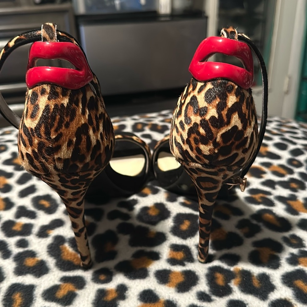 Nice very Jessica Simpson hills